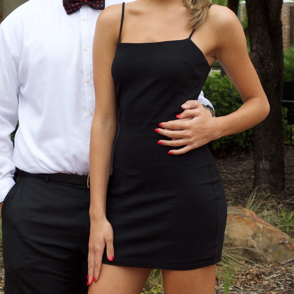 Black lulus bodycon dress- Small